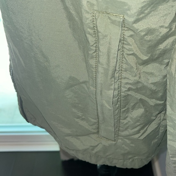 Columbia Men's wheeler peak windbreaker green size Small - Picture 4 of 9